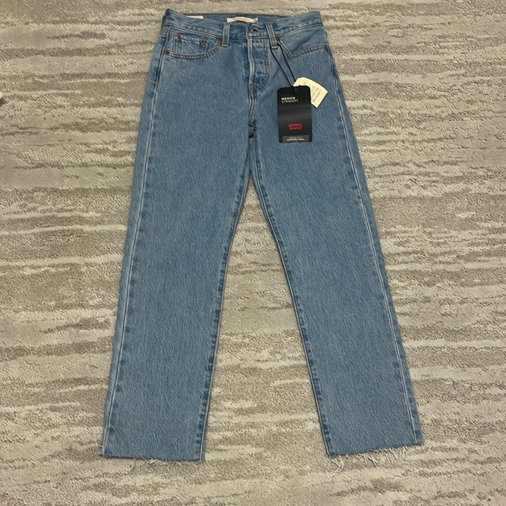 Levi’s premium wedgie straight jeans